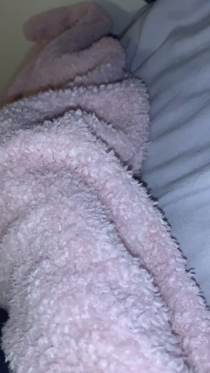 @🥲