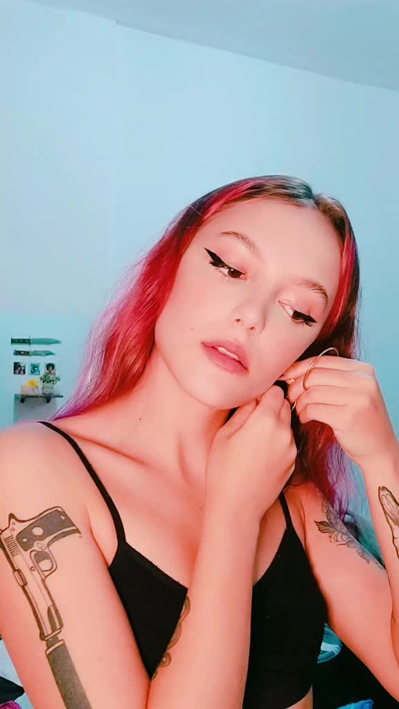 @jennossaur