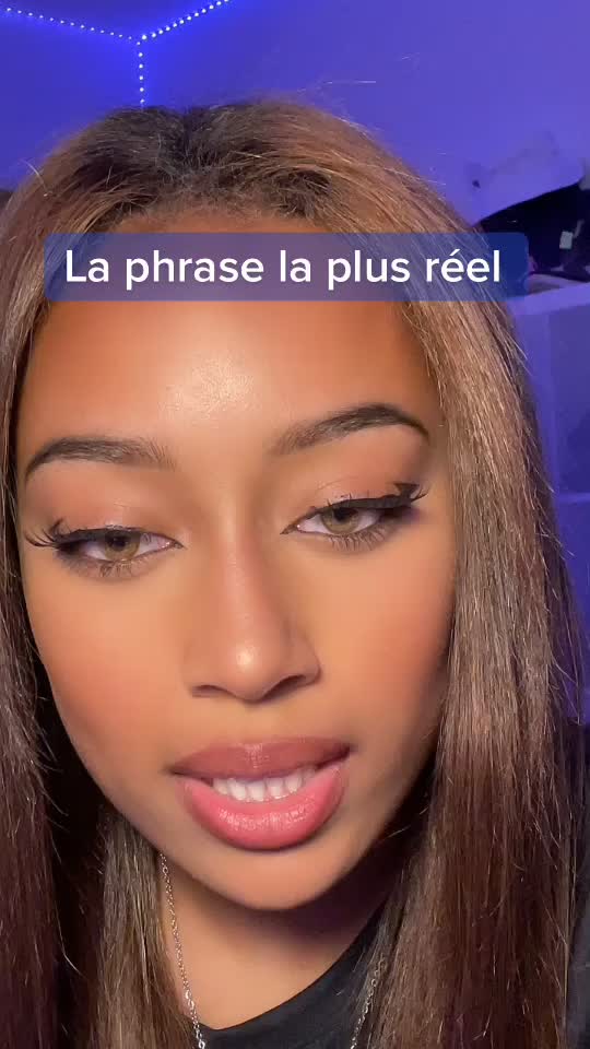 @👩🏽&zwj;🦱