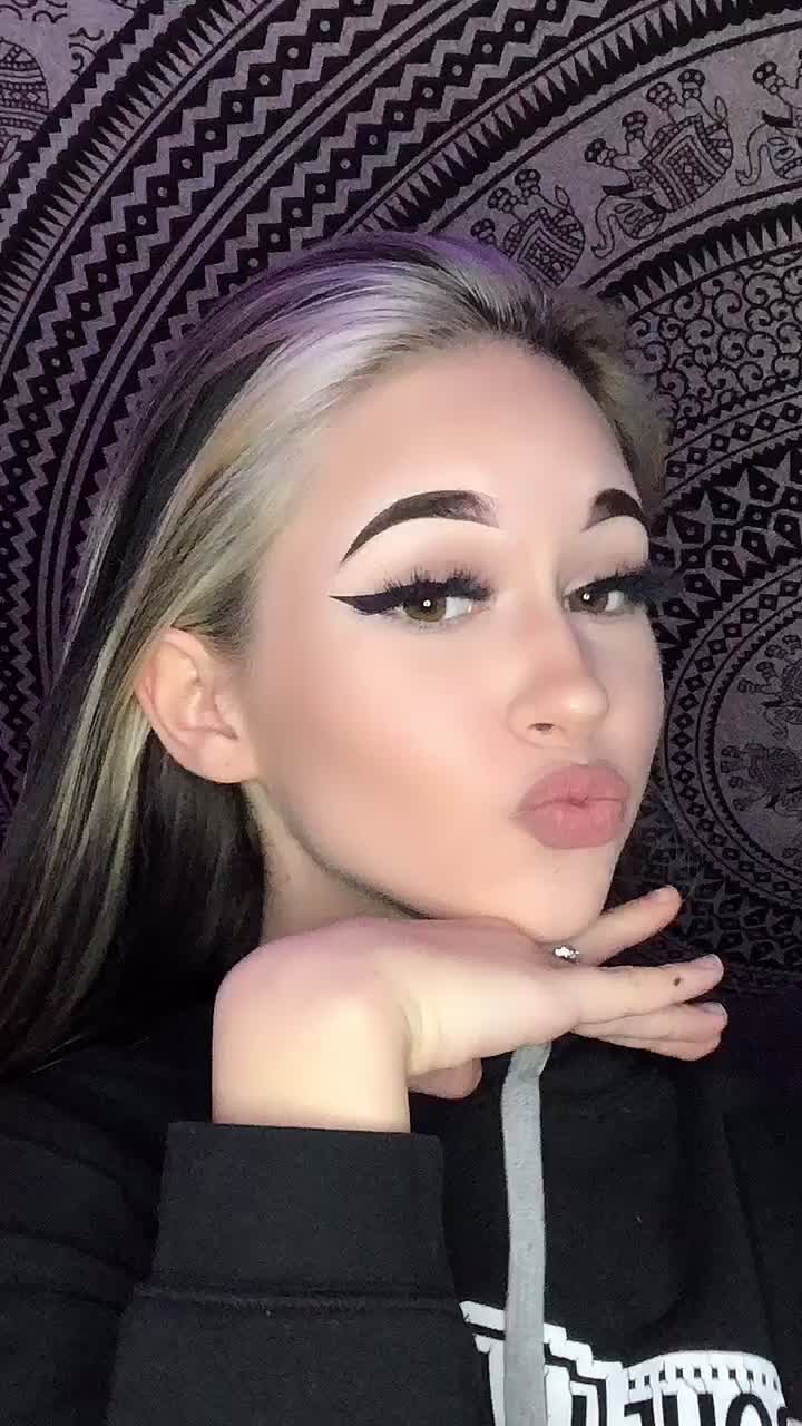 @𝓛𝓲𝓼𝓪𓆉