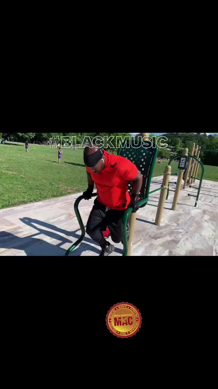 @B G