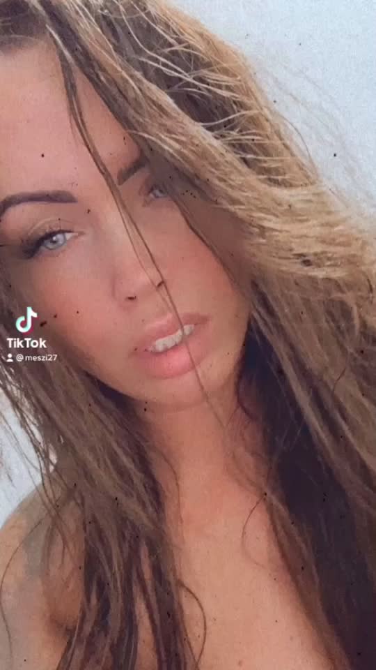 @M&eacute;szi🧿