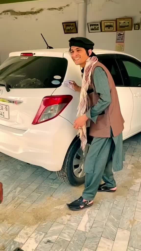 @منجن ماما آفیشل