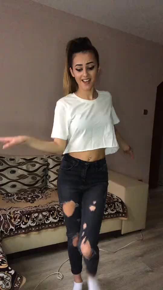 @Andreeacb