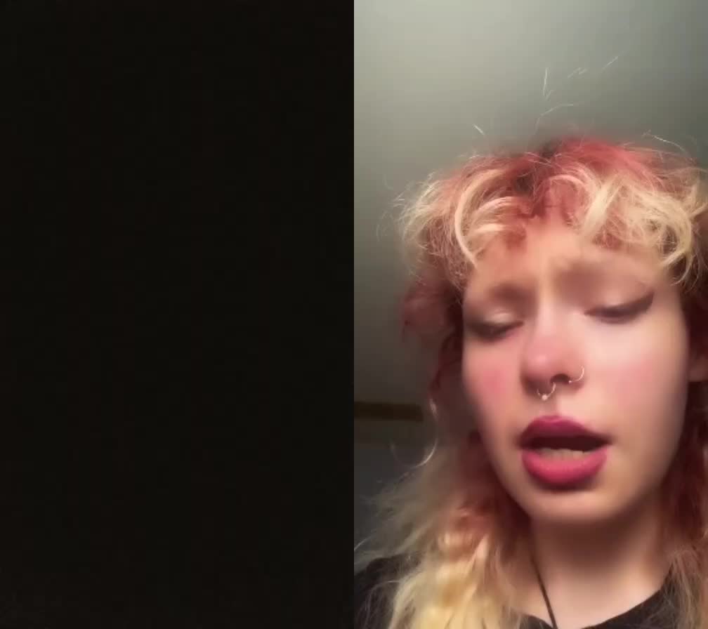 @<(oo)>