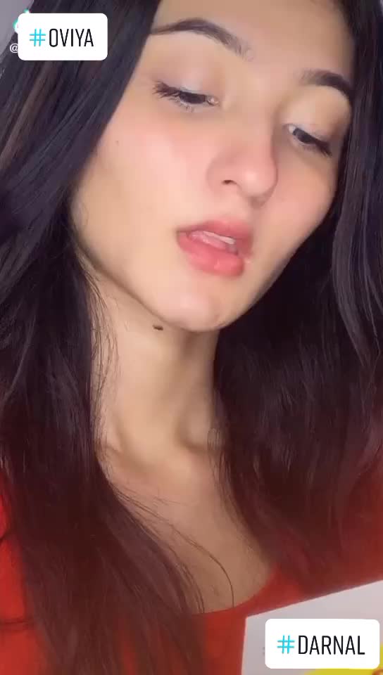 @Oviyaaa❤️