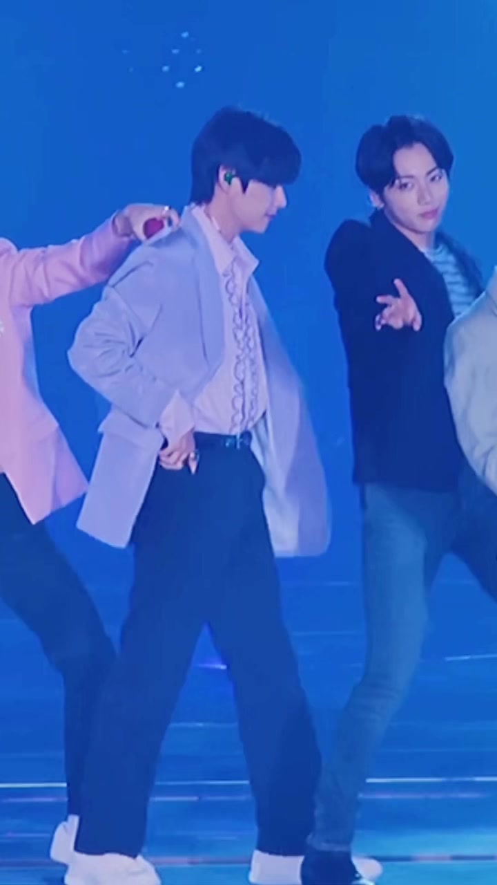 @BTS