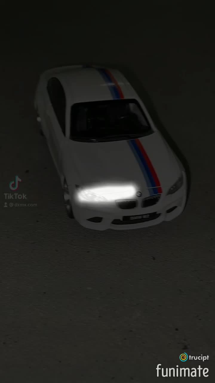 @𝔇𝔬𝔪𝔦