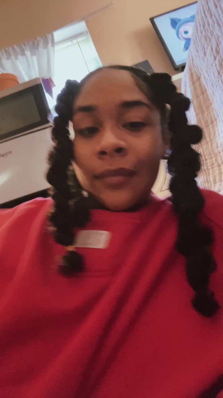 @Ebonie L