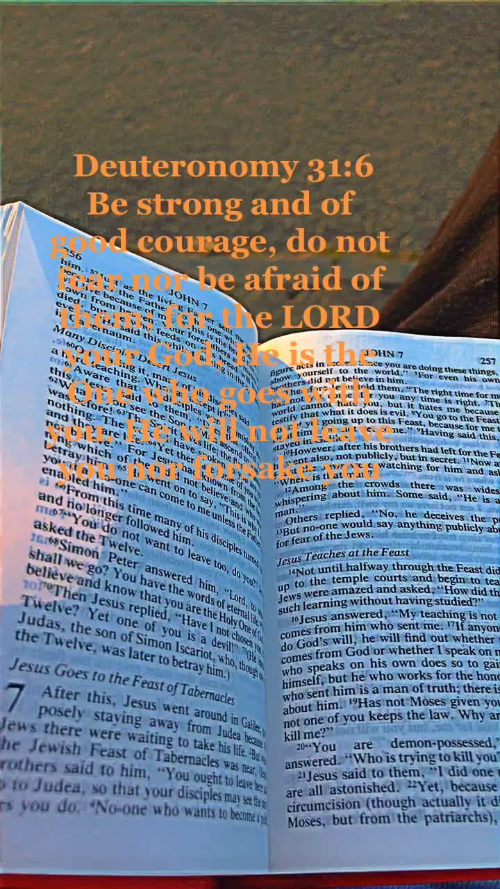 @✝️