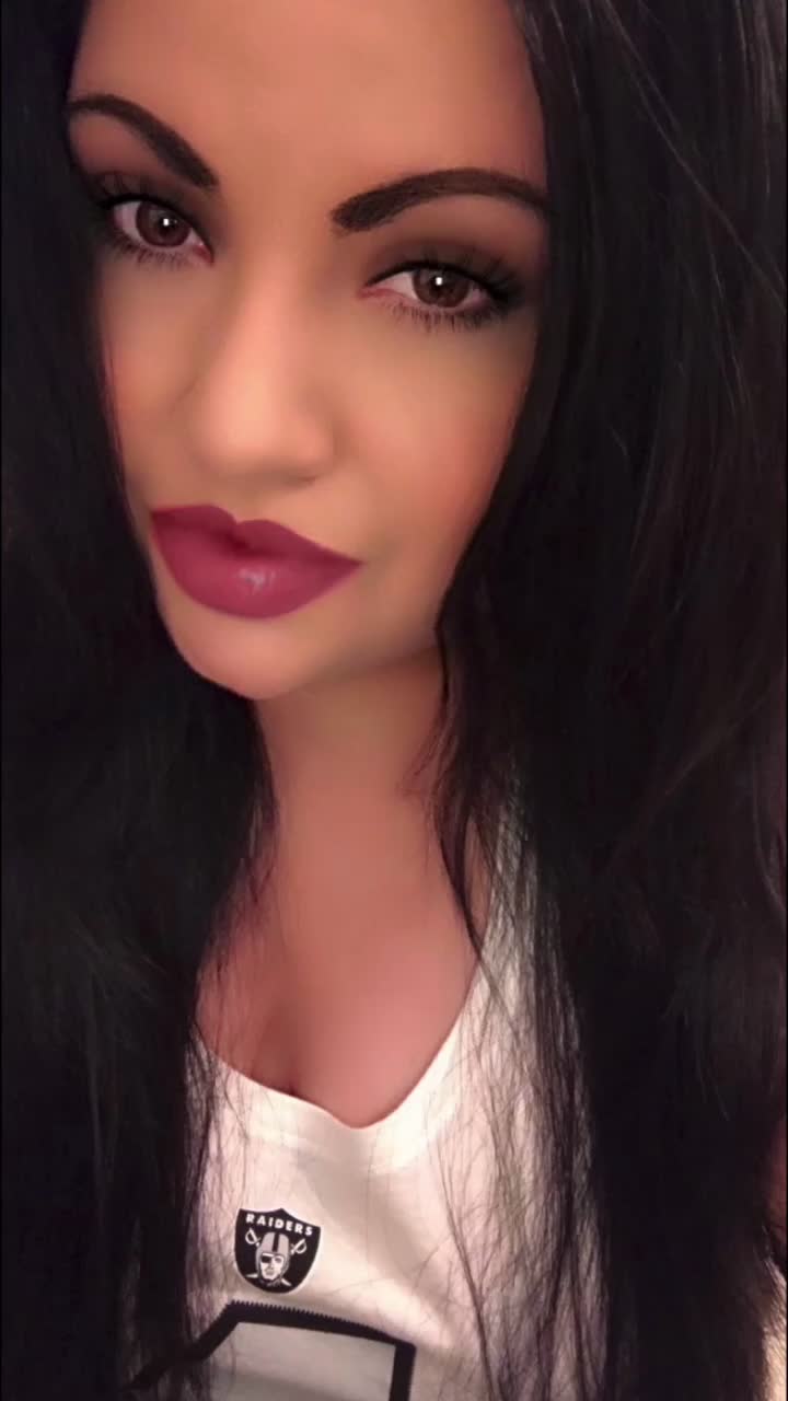 @𝐷𝑟𝑒𝑎 𝑅𝑒𝑛𝑒𝑒 🥀