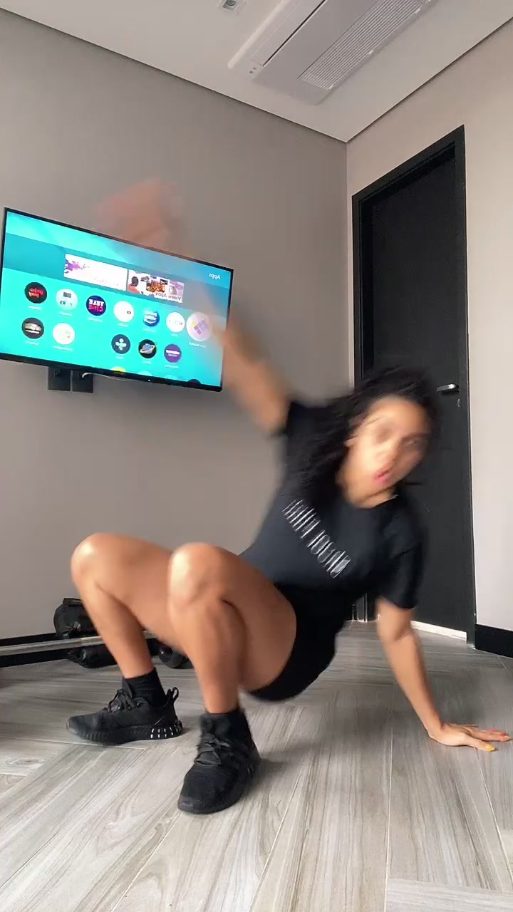 @Elana Valenaria