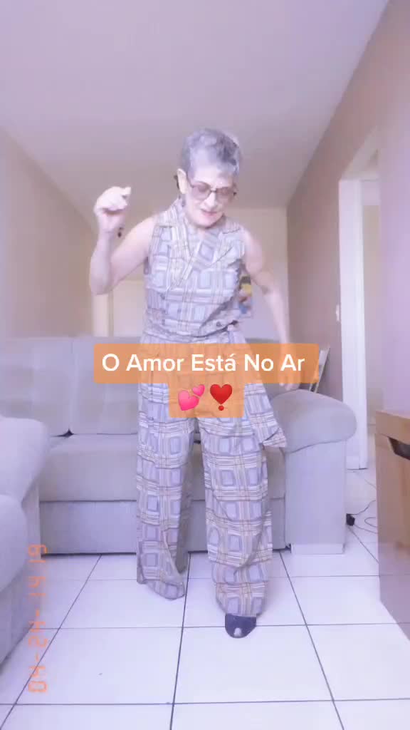 @Em&iacute;liaMariaMartinsDeOliveira