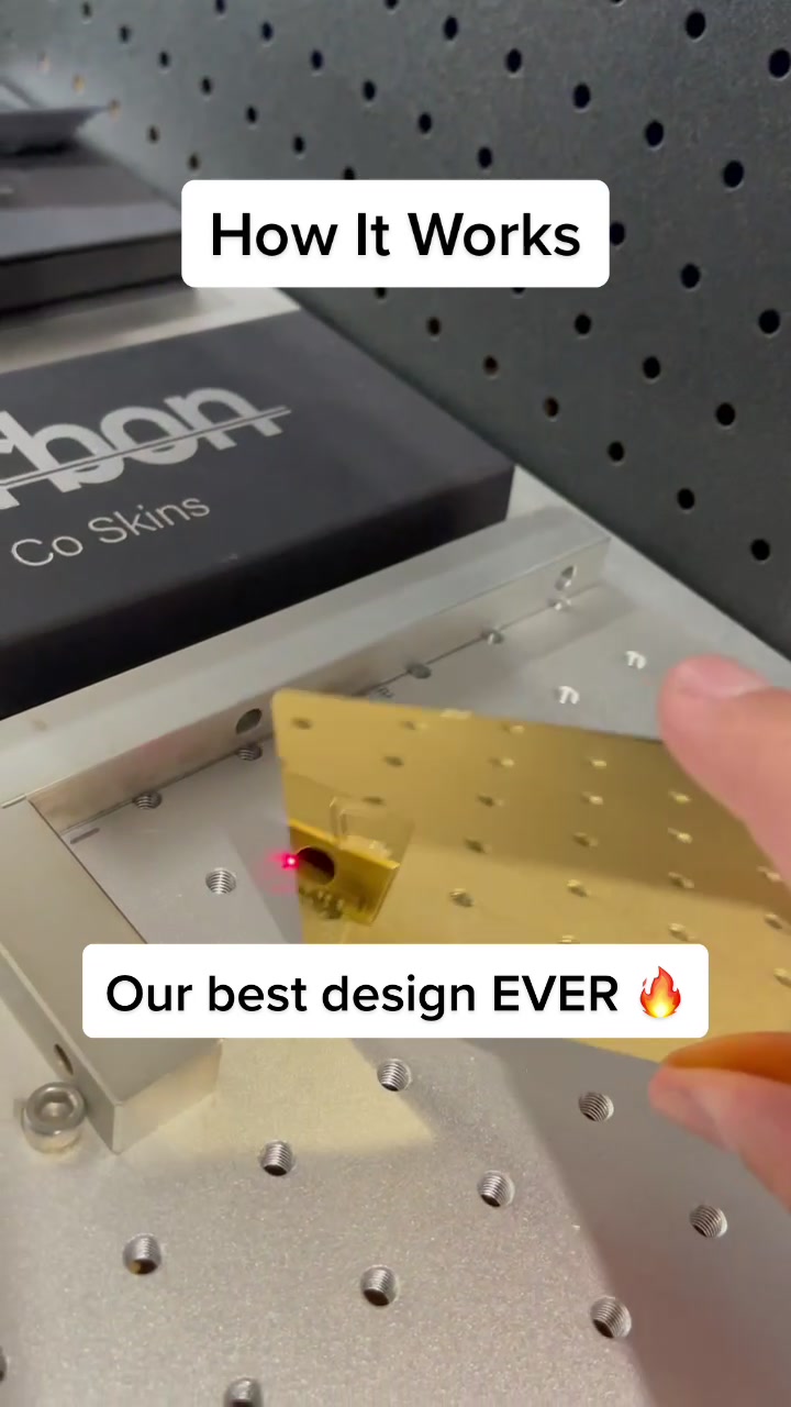 @Carbon Co Skins 💳
