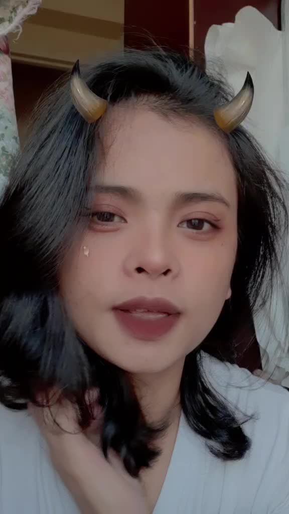 @v7gifyxyxyc