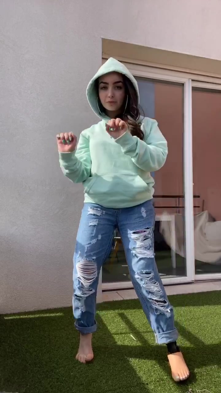 @N&eacute;lia ⵣ