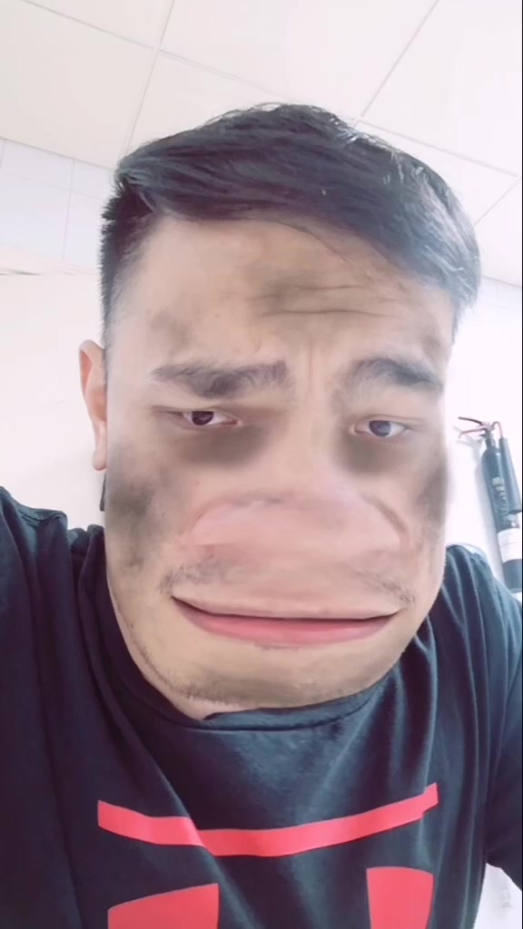 @Cʜ🅰️ɴO👑
