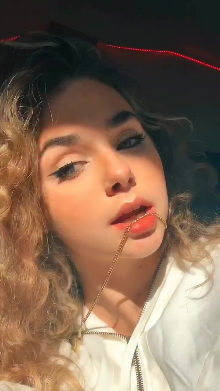 @chrissy