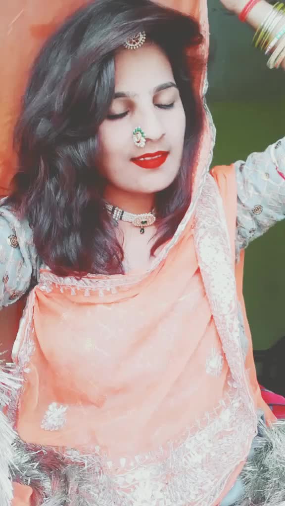 @AnuSHkA_BaiSa_❤