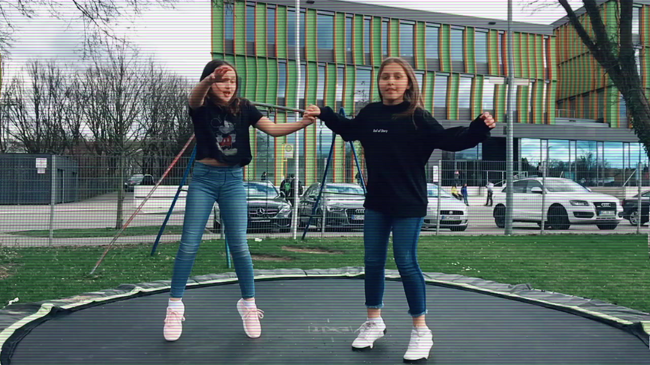 @Erjola_kq