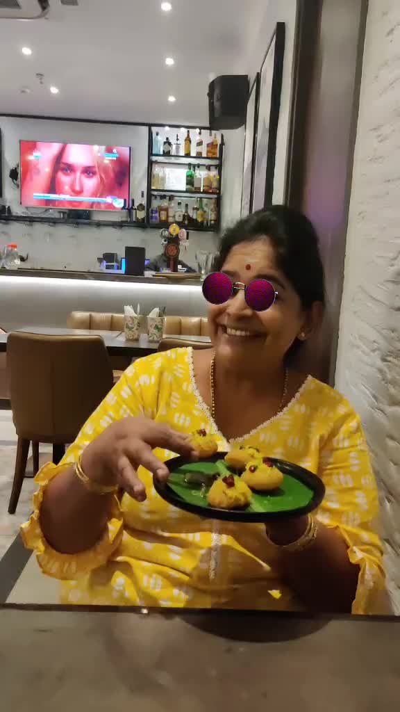 @TheSridharSisters
