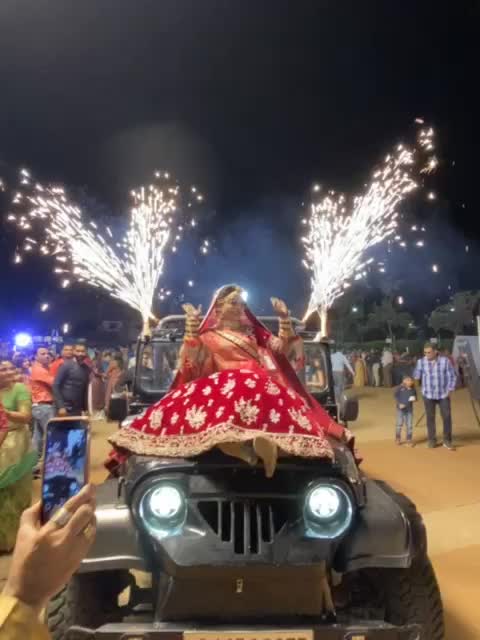 @dharu thakkar