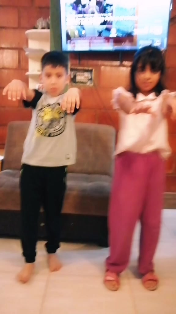 @Claudia Avenda&ntilde;o Wes