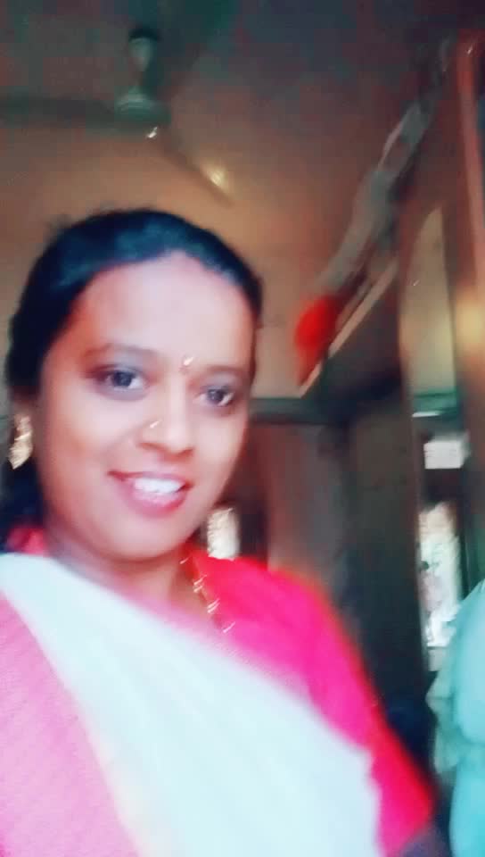 @Shreya(Avvi)