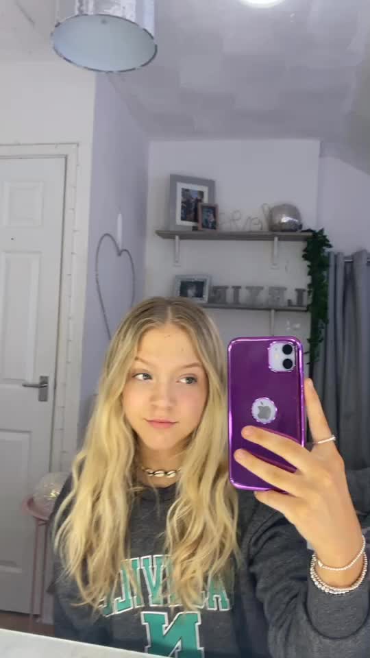 @itsLexie