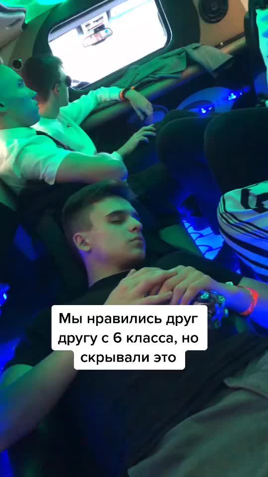 @Алиса🦊