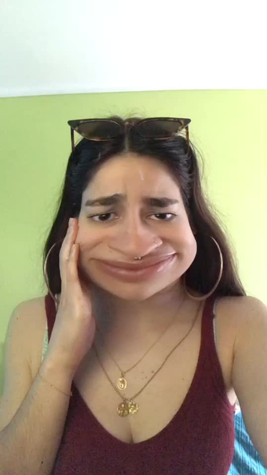 @Salom&eacute;