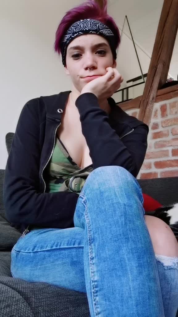 @Nicole 💚