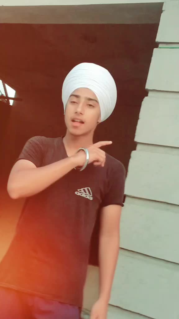 @SaRaNjEeT_sInGh