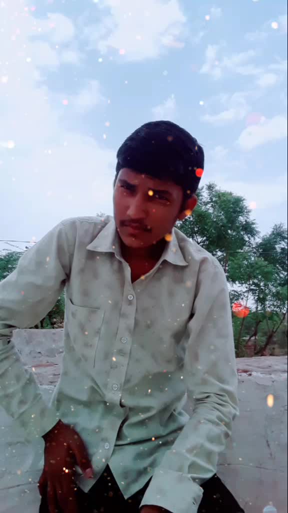 @विनोदं बंनजारा