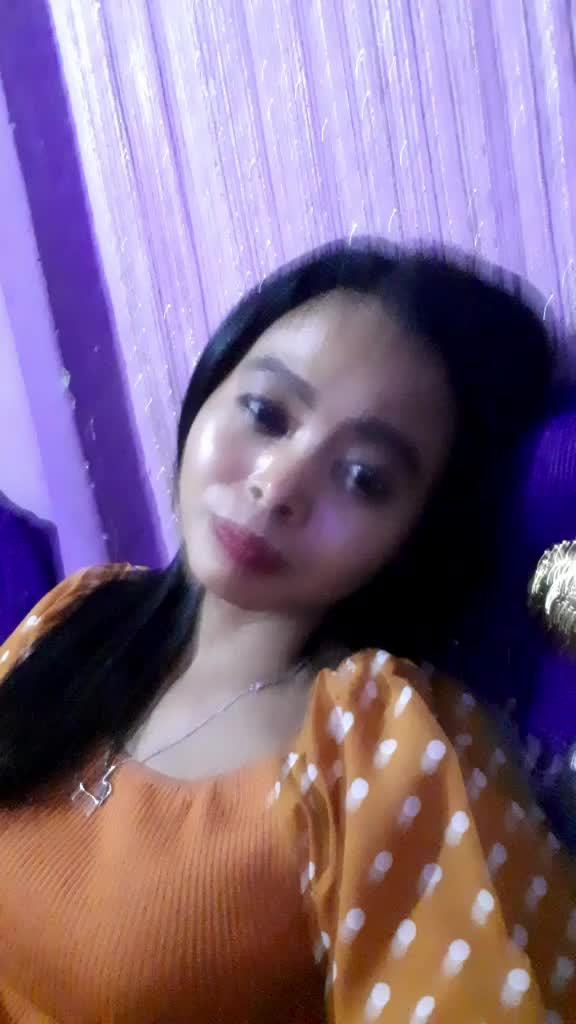 @neng aprilia (Baby R)🥰