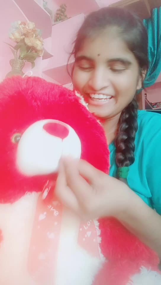 @Navyasri yadav Rowdy