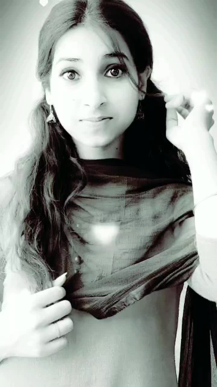 @Nandini singhaniya😍