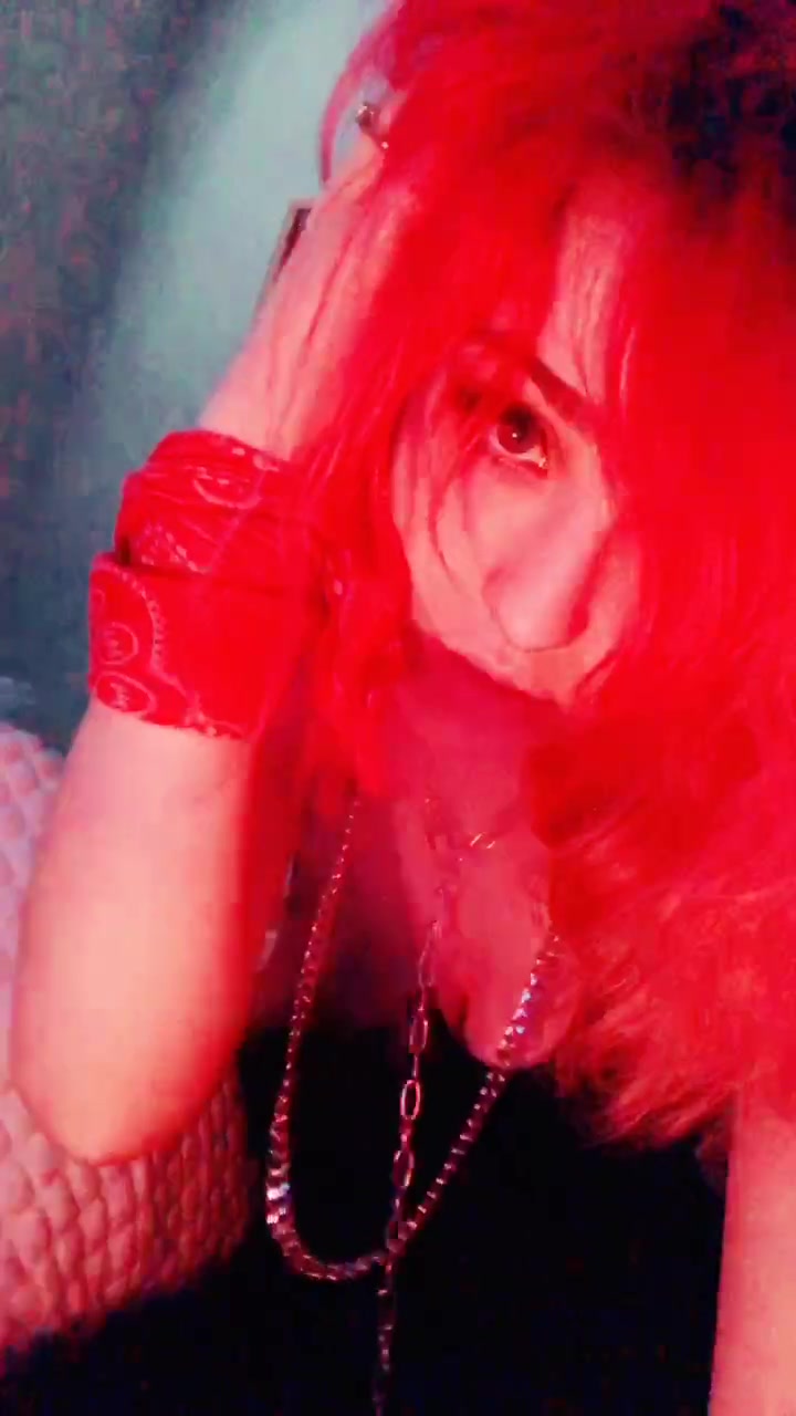 @VaporwaveVally🥀
