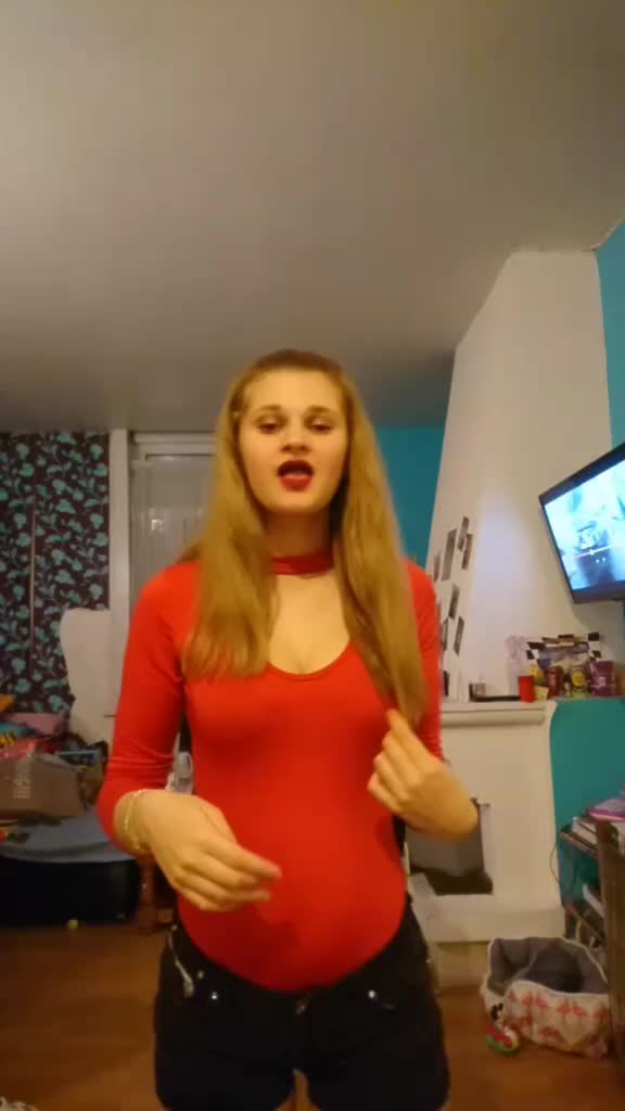 @Laabelleebrunee