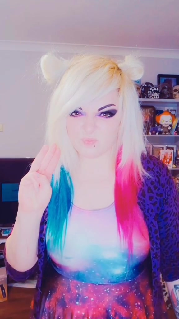 @dollymatrix