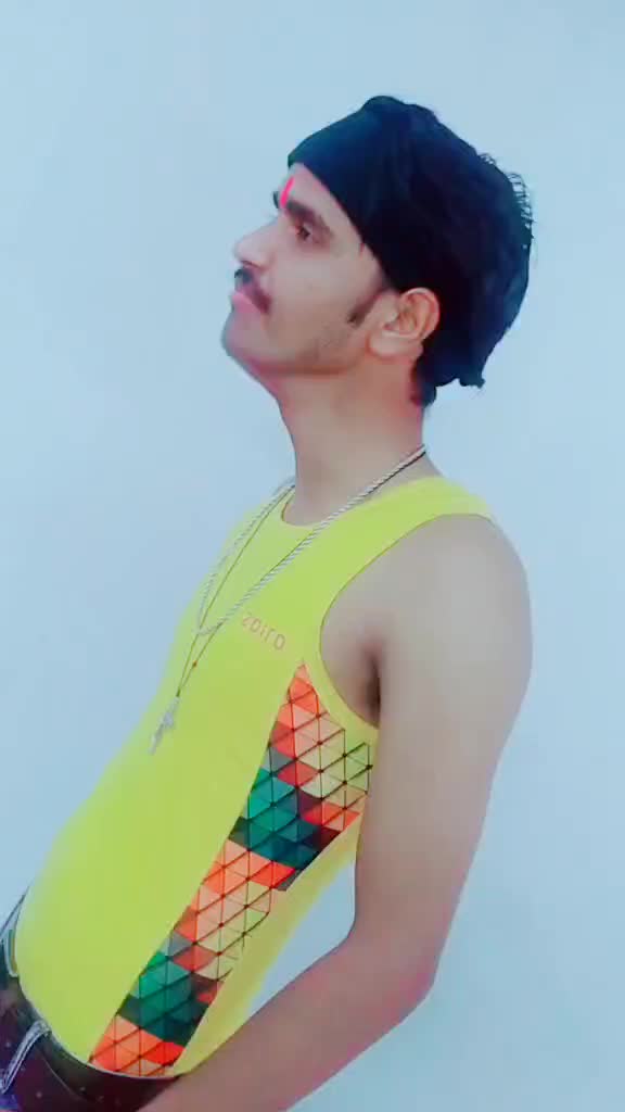 @Shãrìf Làdká Måññu