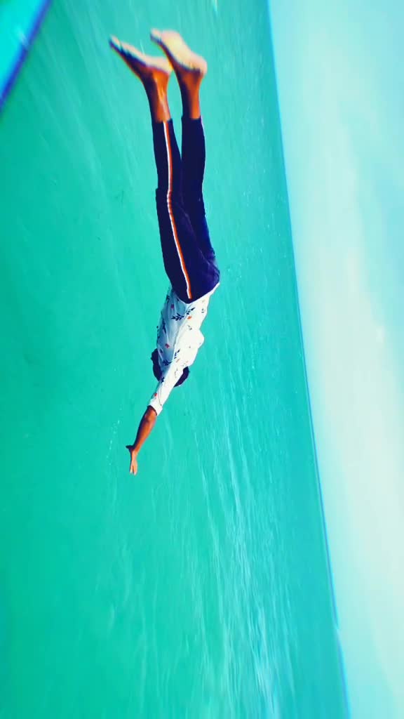 @c_l_s_s_y_b_o_y_0