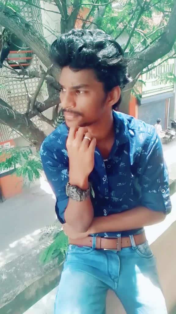 @LOVELY_VIGNESH143