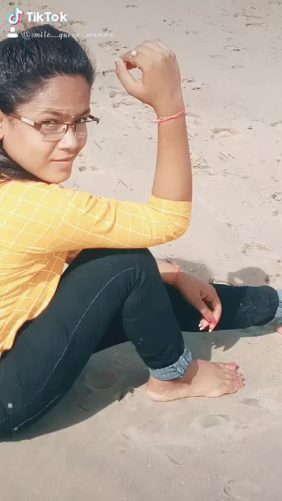 @smile..... Queen....