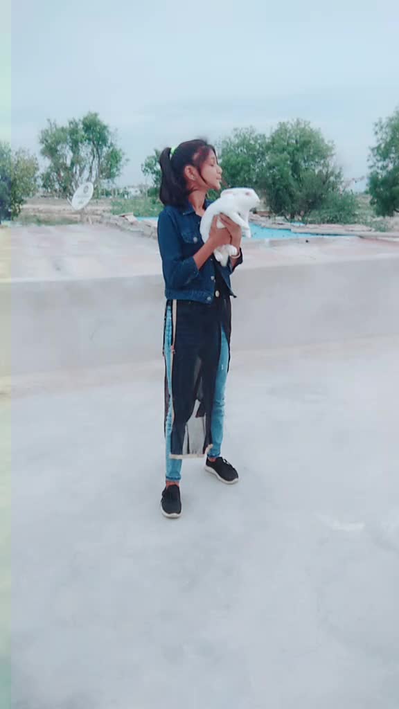 @Angel 👼 Mahi .Meena