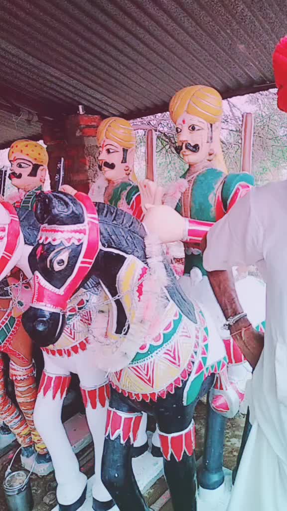 @RAJASTHANI😘