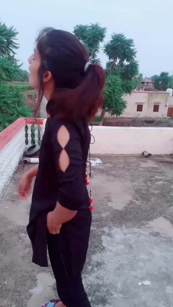 @AnuSHkA_BaiSa_โค