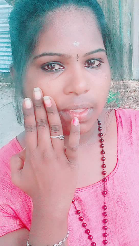 @Nameesh😘💋👣Thanee