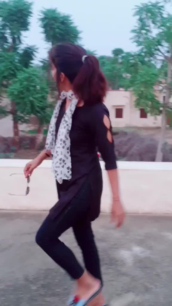 @AnuSHkA_BaiSa_โค