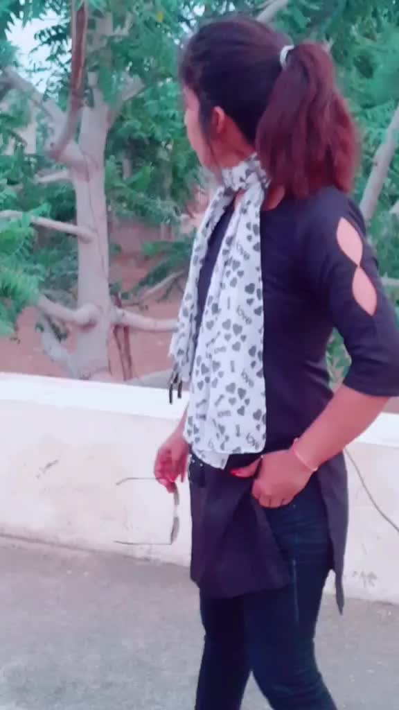 @AnuSHkA_BaiSa_โค